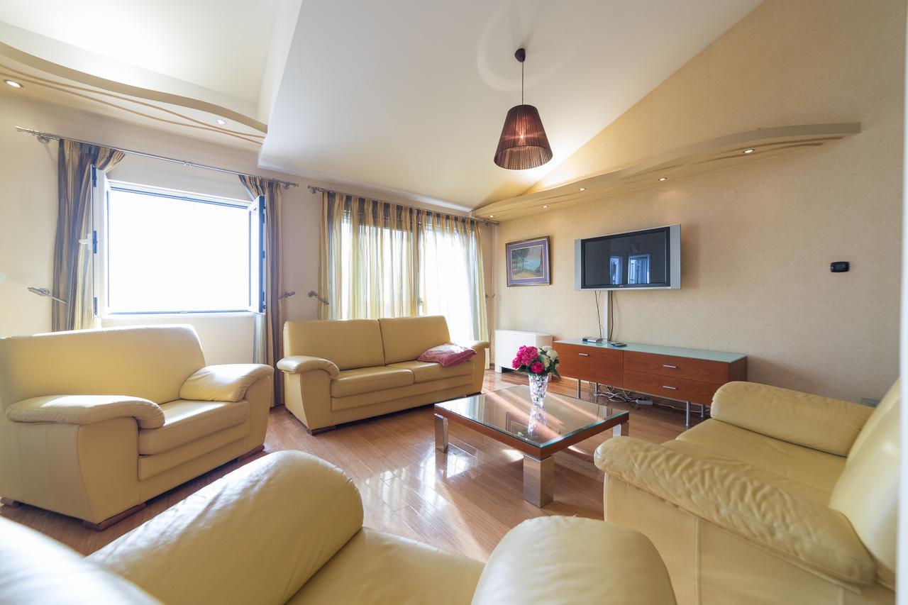 Apartments Vuksic Sveti Stefan Exterior photo